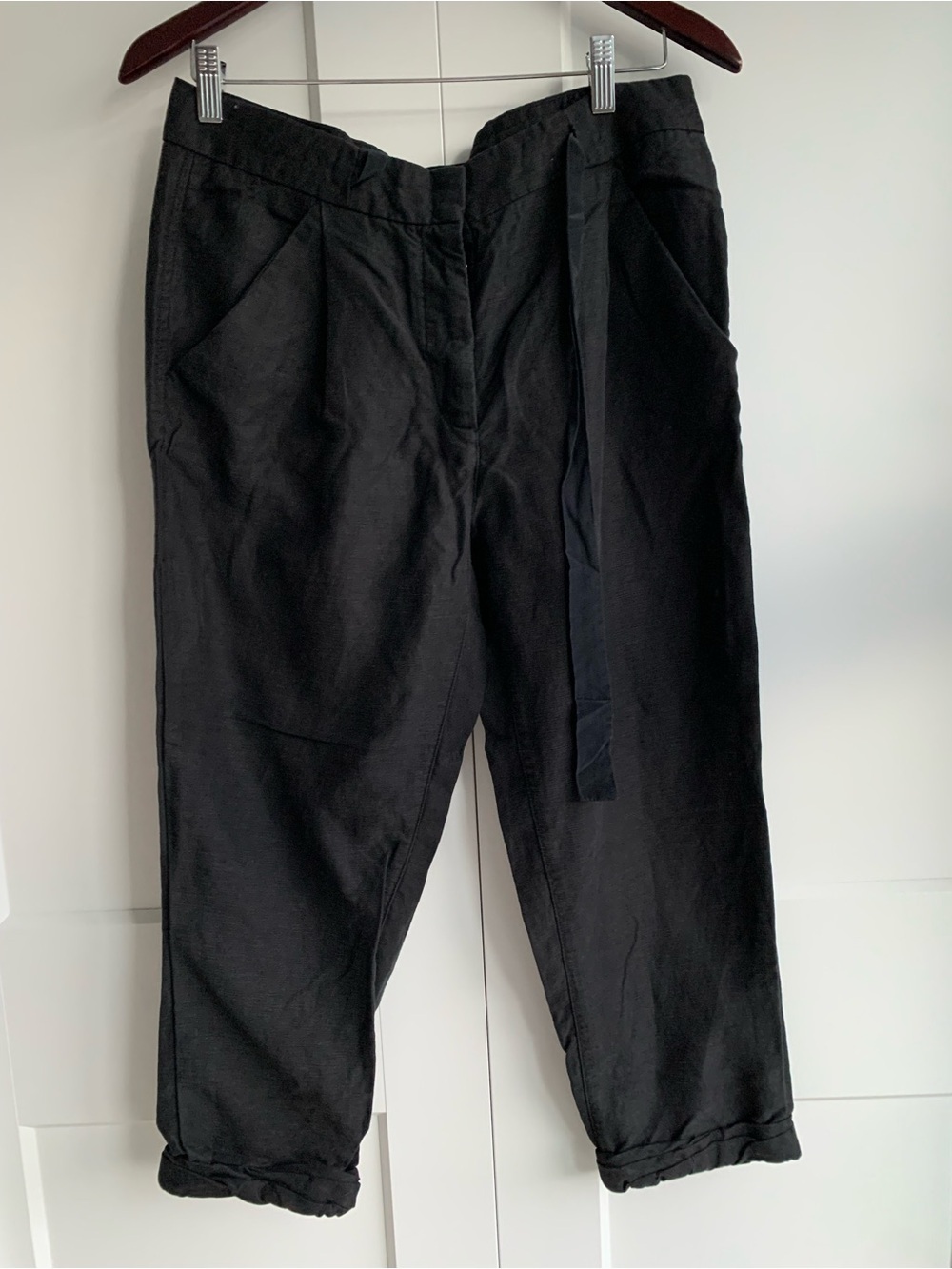Wilfred Tapered linen blended pant with Waist Tie size 8 in black